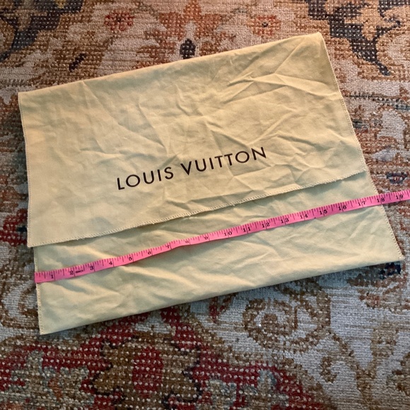 Louis Vuitton Dust Bag  14” x 18” made in Italy - Picture 6 of 12